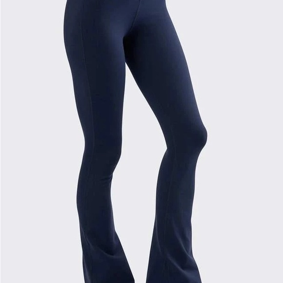 Splits 59 size large raquel flare legging - Picture 2 of 3